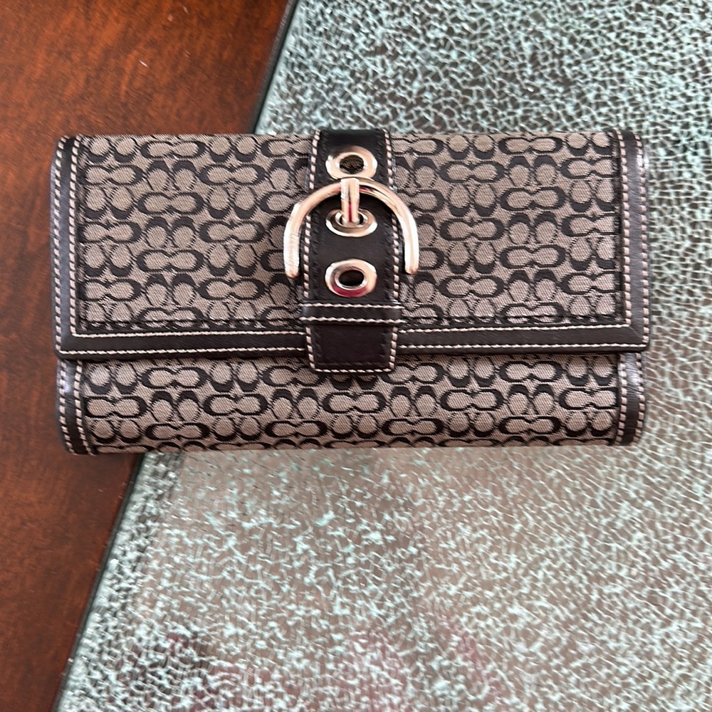Coach wallet. Large - Picture 3 of 7
